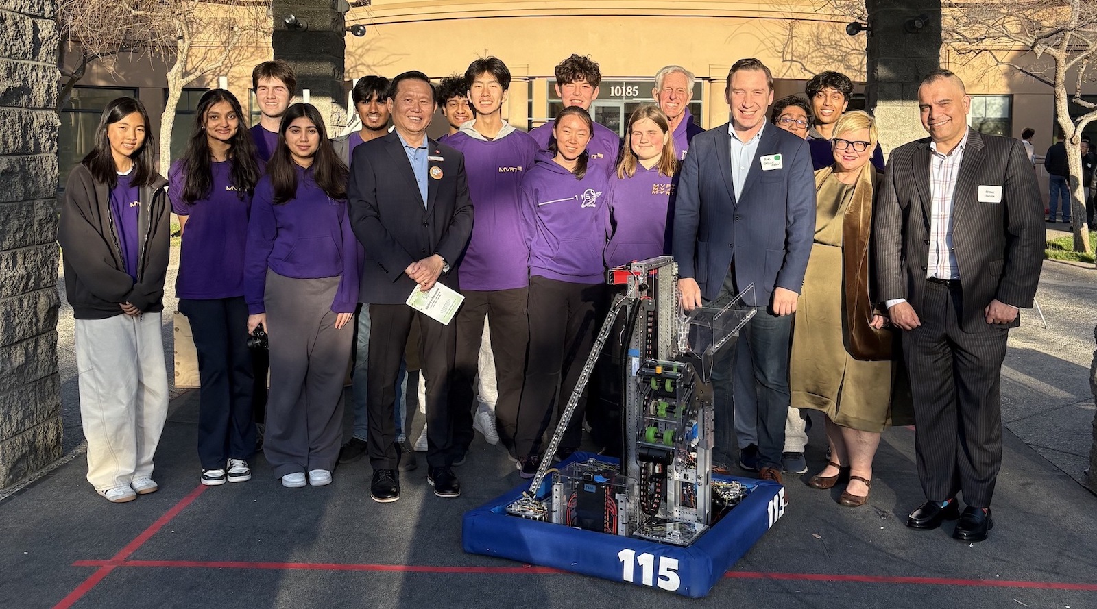 President Torres, Assemblymember Ahrens, President Whalen and Fremont Union High School district students with robot